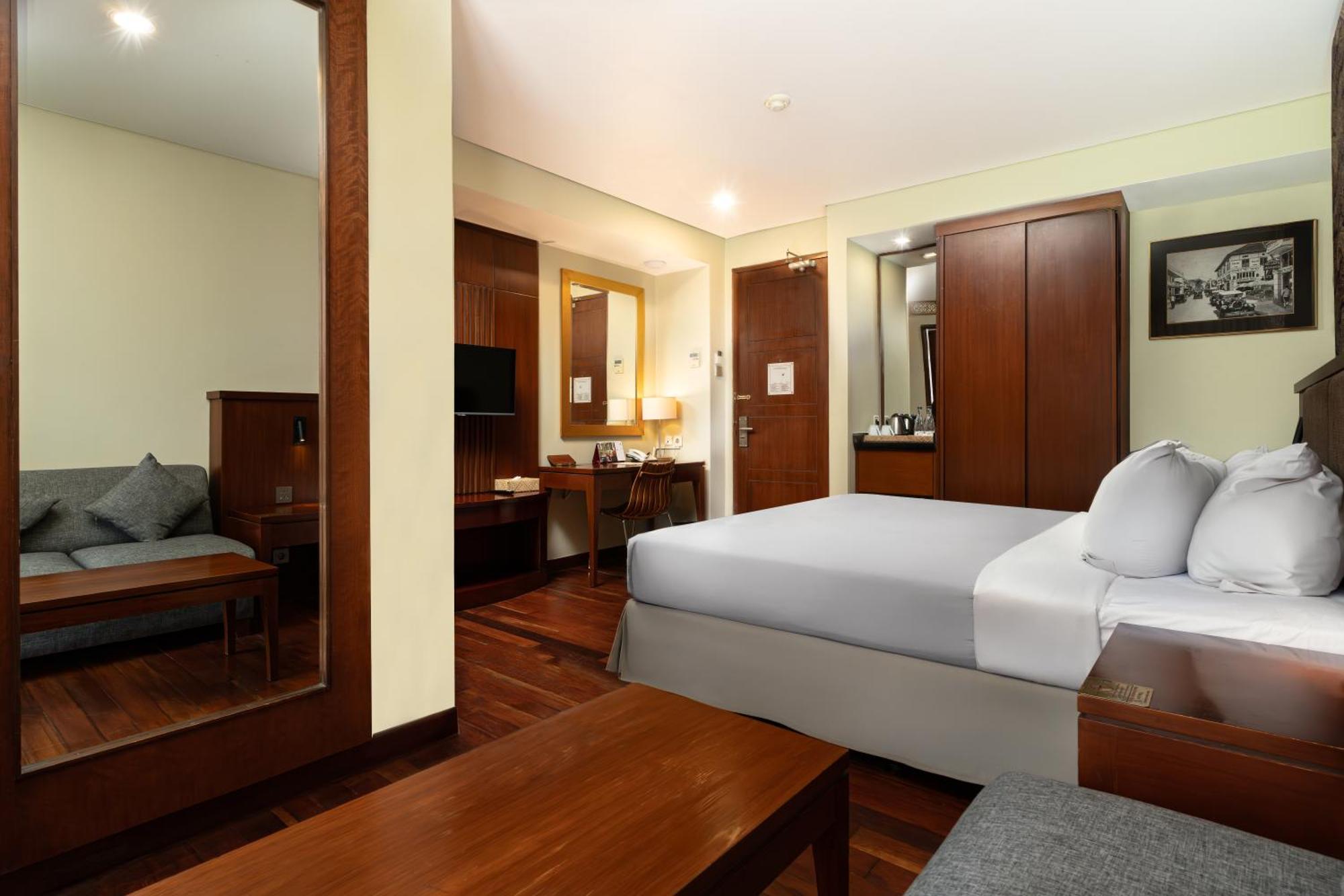 House Sangkuriang Hotel Bandung Eksteriør billede