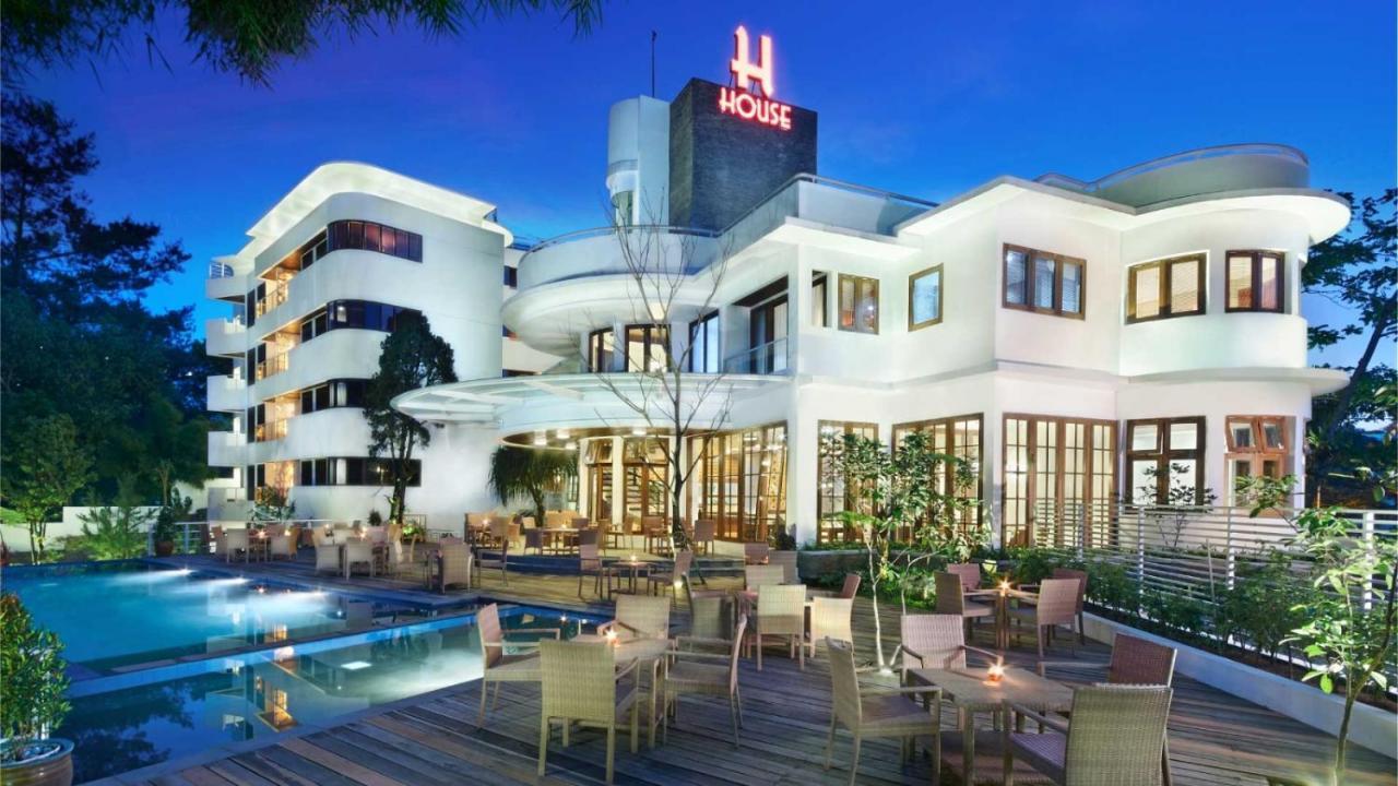 House Sangkuriang Hotel Bandung Eksteriør billede